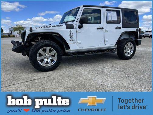 Bright White Clearcoat 2018 Jeep Wrangler JK Unlimited Sahara