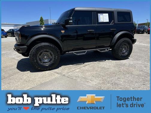 SHADOW BLACK 2024 Ford Bronco Badlands