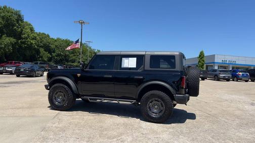 SHADOW BLACK 2024 Ford Bronco Badlands