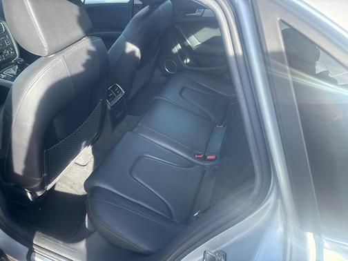 2010 Audi A4 2.0T Premium Plus quattro