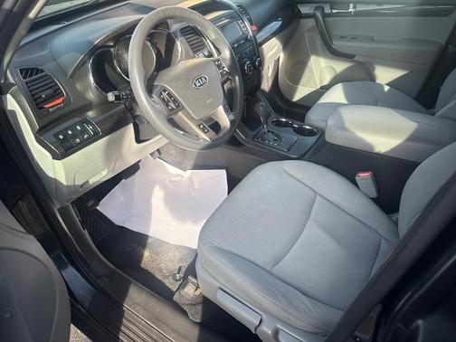 2013 Kia Sorento LX