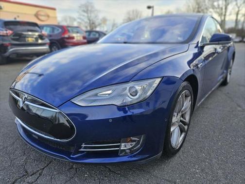 2015 Tesla Model S 90D