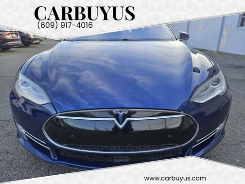 2015 Tesla Model S 90D