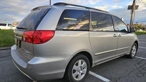 2006 Toyota Sienna LE