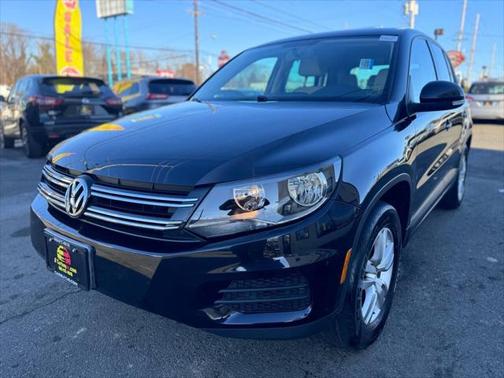 2012 Volkswagen Tiguan LE