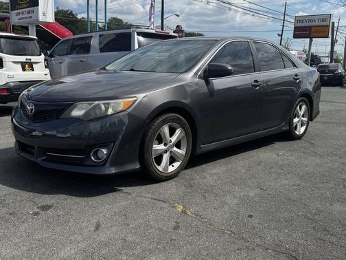 2014 Toyota Camry SE Sport
