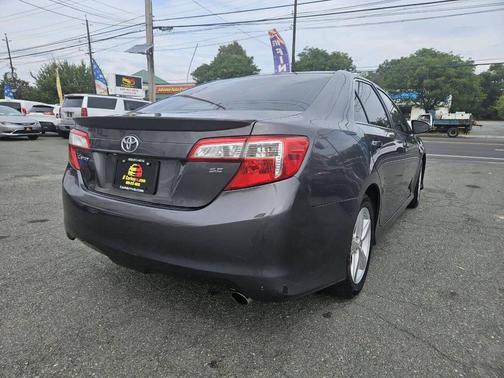 2014 Toyota Camry SE Sport