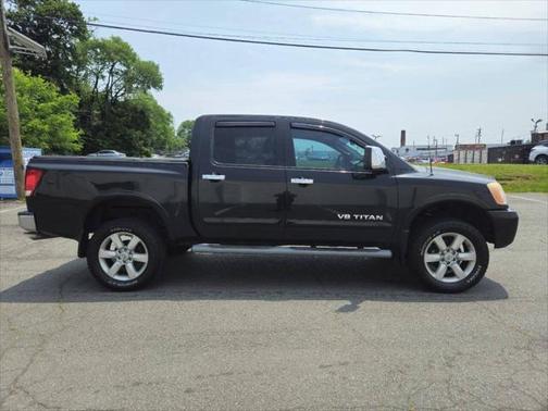 2009 Nissan Titan LE Crew Cab