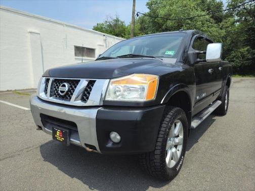 2009 Nissan Titan LE Crew Cab