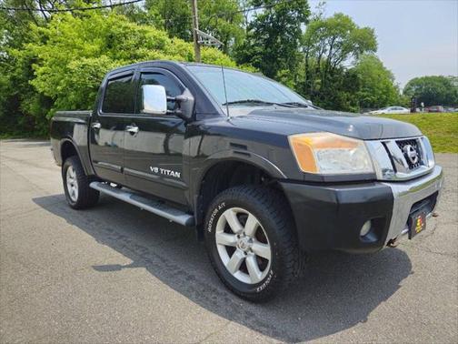 2009 Nissan Titan LE Crew Cab