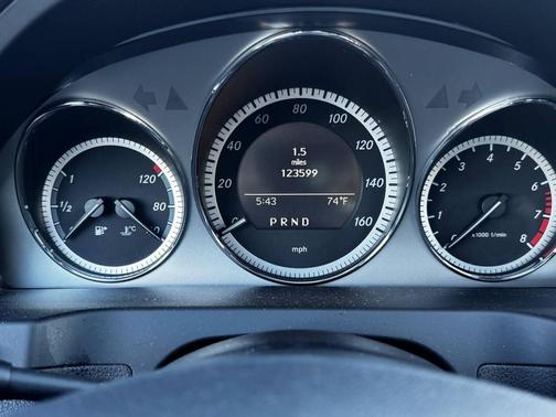 2011 Mercedes-Benz C-Class C 300 4MATIC Luxury