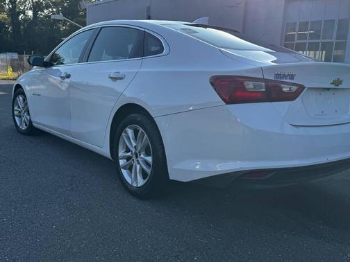 2017 Chevrolet Malibu 1LT