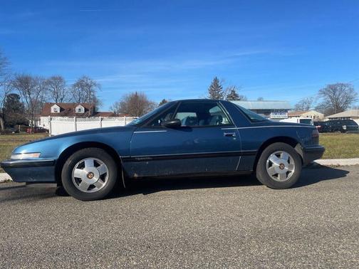 1989 Buick Reatta Base 2dr Coupe