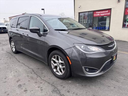 2019 Chrysler Pacifica Touring Plus