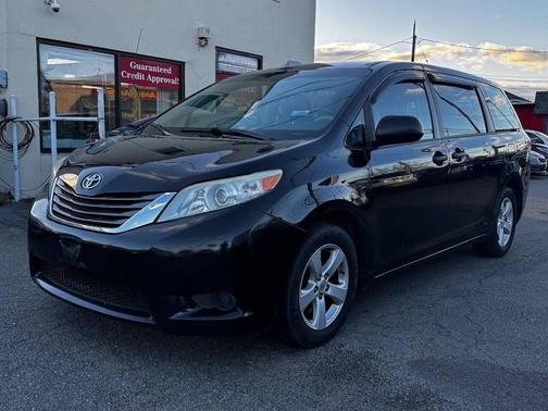 2014 Toyota Sienna L