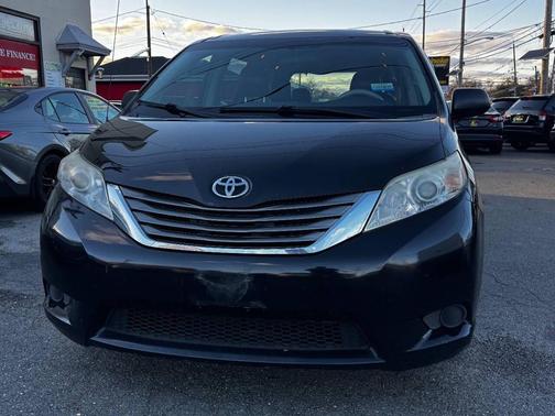 2014 Toyota Sienna L