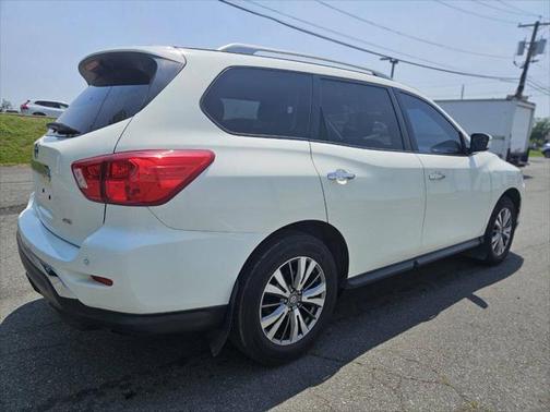 2019 Nissan Pathfinder S