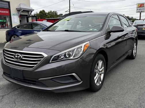 2017 Hyundai SONATA SE