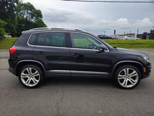 2012 Volkswagen Tiguan SEL