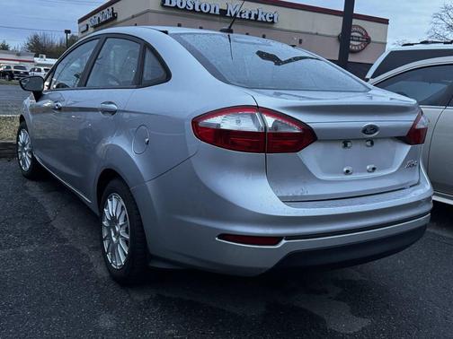 2016 Ford Fiesta S