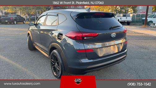 2021 Hyundai TUCSON SE