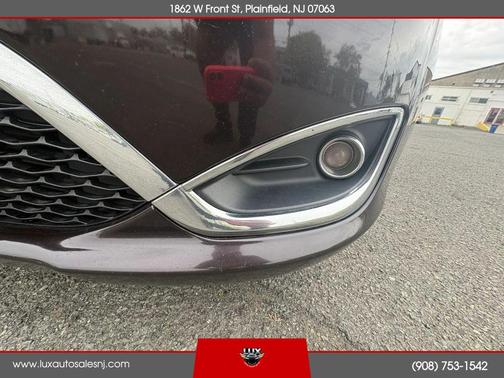 Bronw 2017 Chrysler Pacifica Touring-L