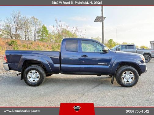Blue 2013 Toyota Tacoma Base