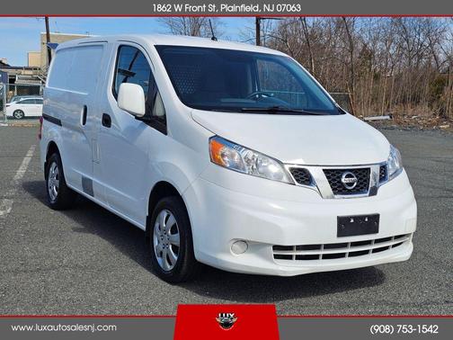 White 2019 Nissan NV200 SV