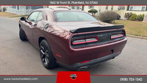 2022 Dodge Challenger SXT