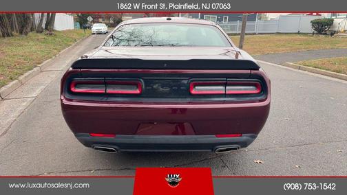 2022 Dodge Challenger SXT