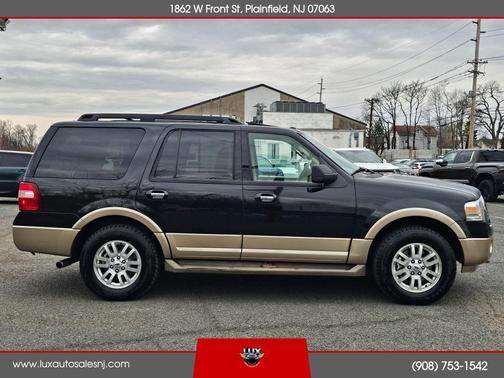 Gray 2013 Ford Expedition XLT