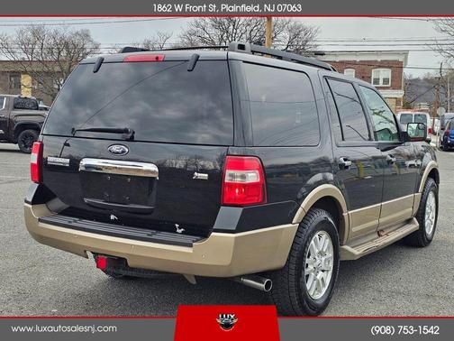 Gray 2013 Ford Expedition XLT