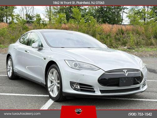 Silver 2014 Tesla Model S 85D