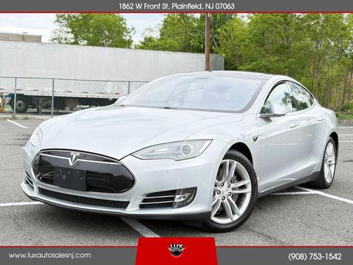 Silver 2014 Tesla Model S 85D