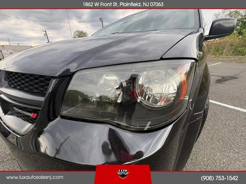 Black 2015 Dodge Grand Caravan SXT