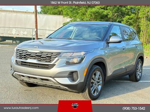 Gray 2021 Kia Seltos LX