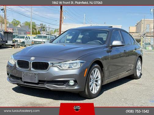 Gray 2018 BMW 320 i