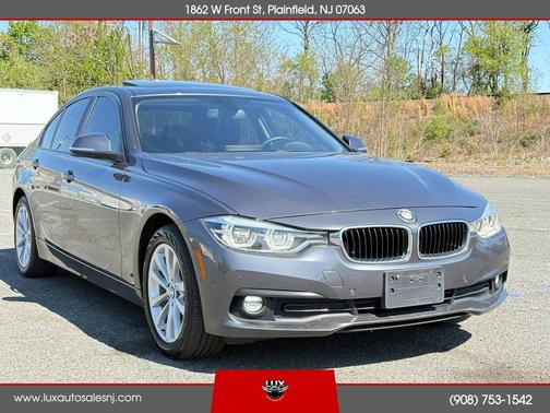 Gray 2018 BMW 320 i