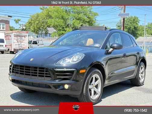 Black 2018 Porsche Macan Macan Sport Edition