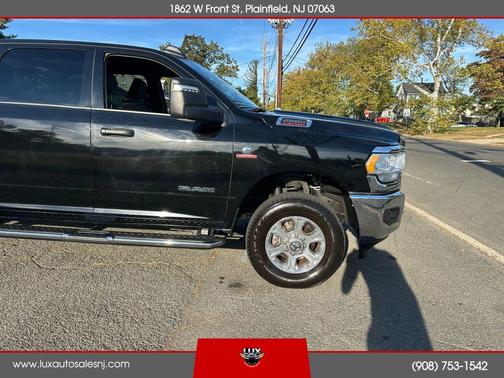 2024 RAM 2500 Big Horn Crew Cab 4x4 8' Box