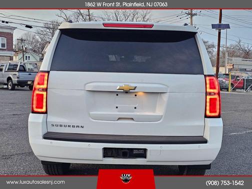 White 2019 Chevrolet Suburban LT
