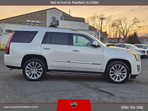 2018 Cadillac Escalade Premium Luxury