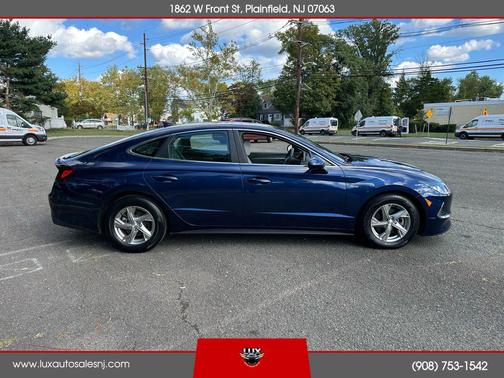 2022 Hyundai SONATA SE
