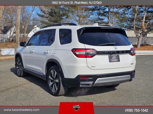 2024 Honda Pilot Touring 8-Passenger