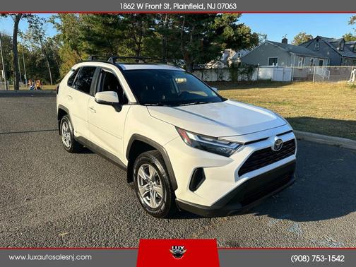 2022 Toyota RAV4 Hybrid XLE