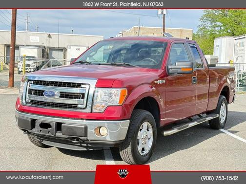 Red 2014 Ford F-150 XLT