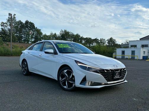 2021 Hyundai ELANTRA SEL