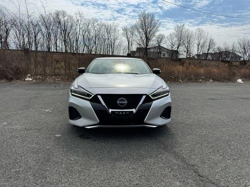2023 Nissan Maxima SV Xtronic CVT