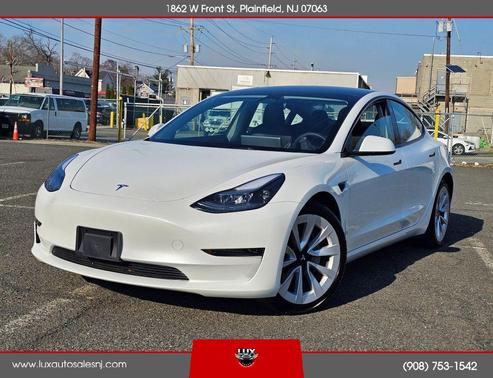 White 2023 Tesla Model 3 Standard Range