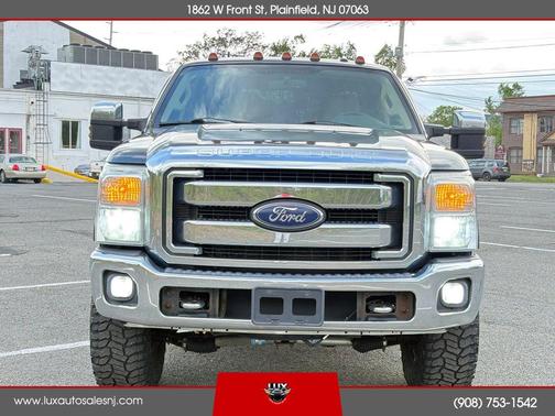 Green 2016 Ford F-250 XLT
